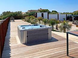 La Villa Miramar