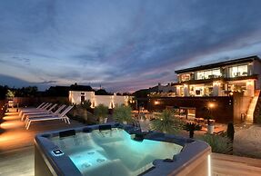La Villa Miramar