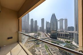 Maison Privee - Dazzling Studio w/ Direct Burj Khalifa Views
