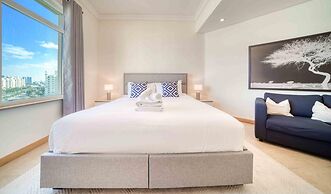 Chic Beachside 3BR Living at the Palm