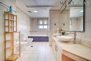 Chic Beachside 3BR Living at the Palm