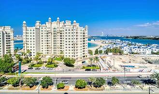 Chic Beachside 3BR Living at the Palm