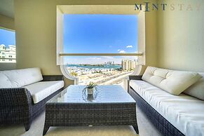 Chic Beachside 3BR Living at the Palm