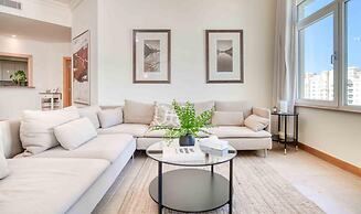 Chic Beachside 3BR Living at the Palm