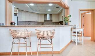 Chic Beachside 3BR Living at the Palm