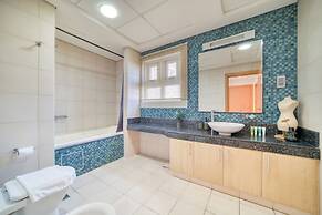 Chic Beachside 3BR Living at the Palm