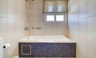 Chic Beachside 3BR Living at the Palm