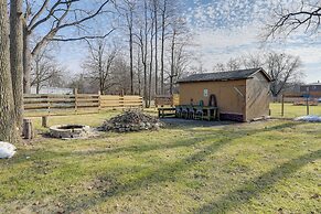 Cozy Kalamazoo Studio, 4 Mi to Downtown Area!