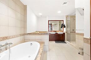 StoneTree - Golden Mile 5 2BR - Beach Access