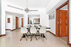 StoneTree - Golden Mile 5 2BR - Beach Access