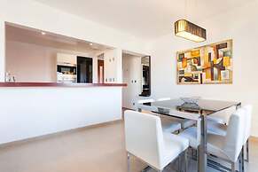 Captivating 2-bed Apartment in Praia da Luz