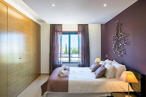 Captivating 2-bed Apartment in Praia da Luz