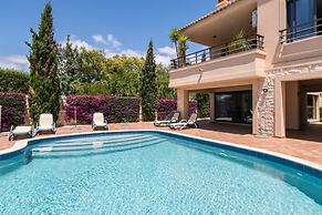 Captivating 2-bed Apartment in Praia da Luz
