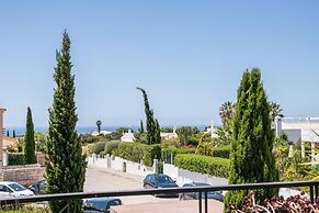 Captivating 2-bed Apartment in Praia da Luz