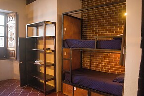Tzunun Hostel