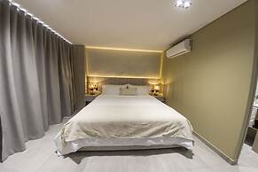 Sonata 44 Hotel Laureles