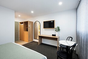 The Clairfield Hotel