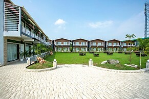 Countryard Resort By Alcor