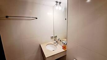 5B - 2 Bedroom Downtown Apartment With Shared Pool