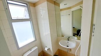 5B - 2 Bedroom Downtown Apartment With Shared Pool