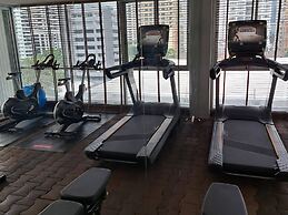 5B - 2 Bedroom Downtown Apartment With Shared Pool