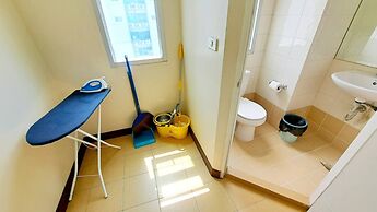 5B - 2 Bedroom Downtown Apartment With Shared Pool