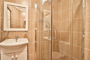 Kwantu Guesthouse 2