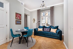 Vintage Vibe - Classic Old Town Suites