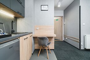 Aron Residence