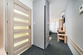 Aron Residence