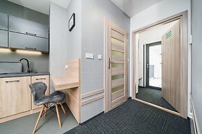 Aron Residence