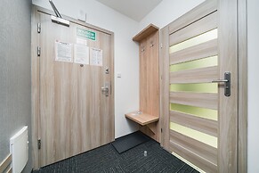 Aron Residence