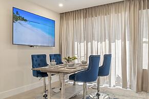 Coral Beach by Blue Sky Luxury