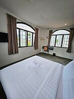 Luna Hotel by Moonknight