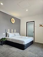 Luna Hotel by Moonknight