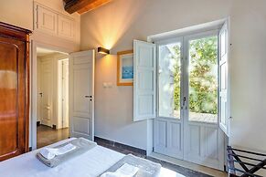 Villa Iris