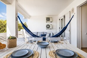 Balaia 3BR Sunny Terrace