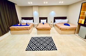 Horus Horizon INN Pyramids View