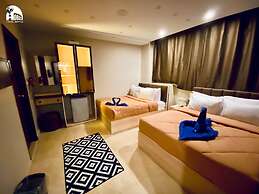 Horus Horizon INN Pyramids View