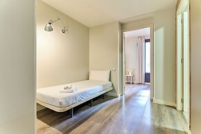 Montserrat Apartments by gaiarooms