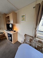 3 Bed Caravan - Sleeps 8 - Pet Friendly, Parking