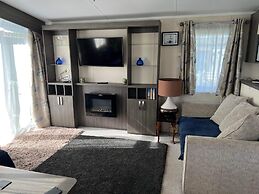Inviting Luxury 2-bedroom Caravan in Hunstanton
