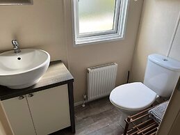 Inviting Luxury 2-bedroom Caravan in Hunstanton