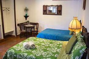 SOLACHE INN