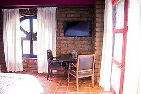 SOLACHE INN
