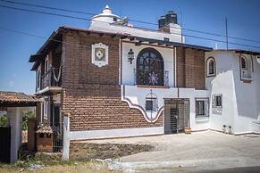 SOLACHE INN