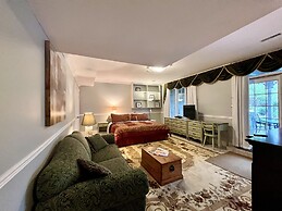 Caledon Manor and Country Inn