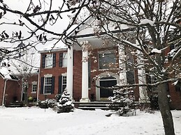 Caledon Manor and Country Inn