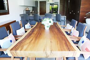 Three New Beautiful Villas In Punta Cala