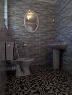 Neo & ruks Lodge Goowood